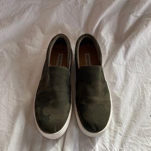 Steve Madden camo print slip on sneakers. Only worn once.